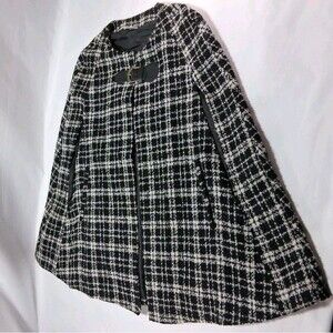 Liz Claiborne Plaid Wool Blend Cape with Leather Buckle Closure Academia Classic